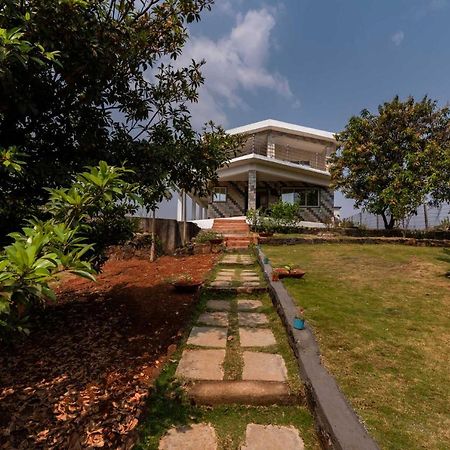 Aqua & Sage By Stayvista - Riverside Villa With Pool & Terrace Karjat Ngoại thất bức ảnh