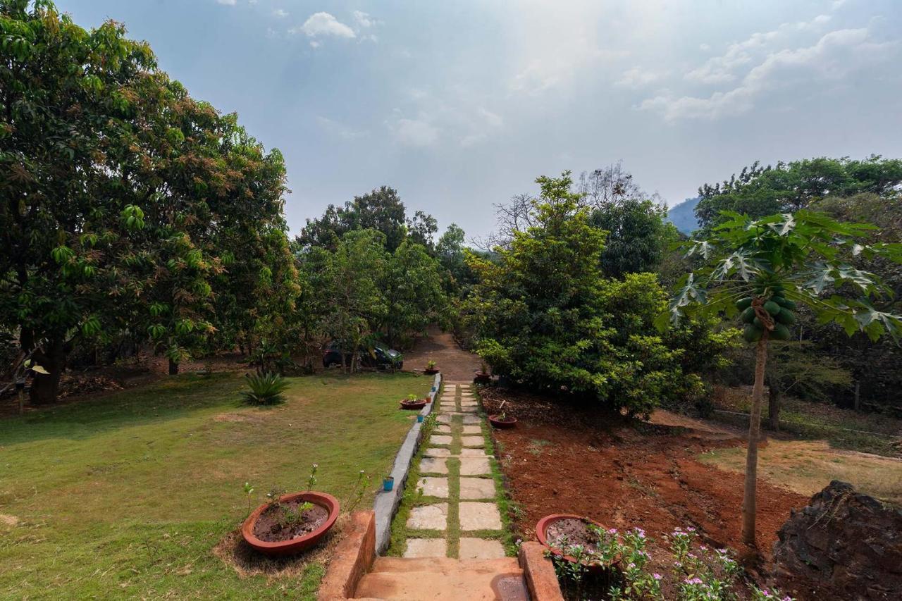 Aqua & Sage By Stayvista - Riverside Villa With Pool & Terrace Karjat Ngoại thất bức ảnh