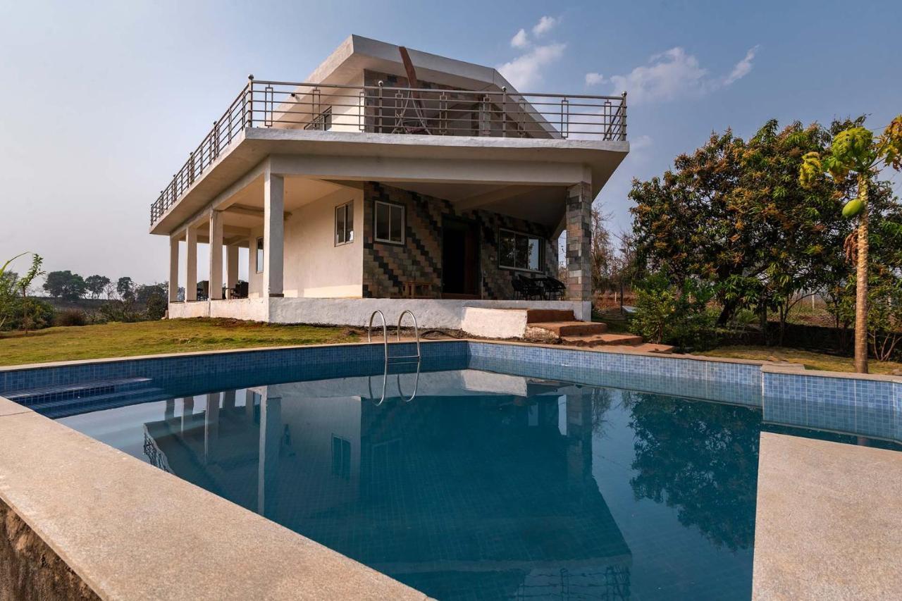 Aqua & Sage By Stayvista - Riverside Villa With Pool & Terrace Karjat Ngoại thất bức ảnh