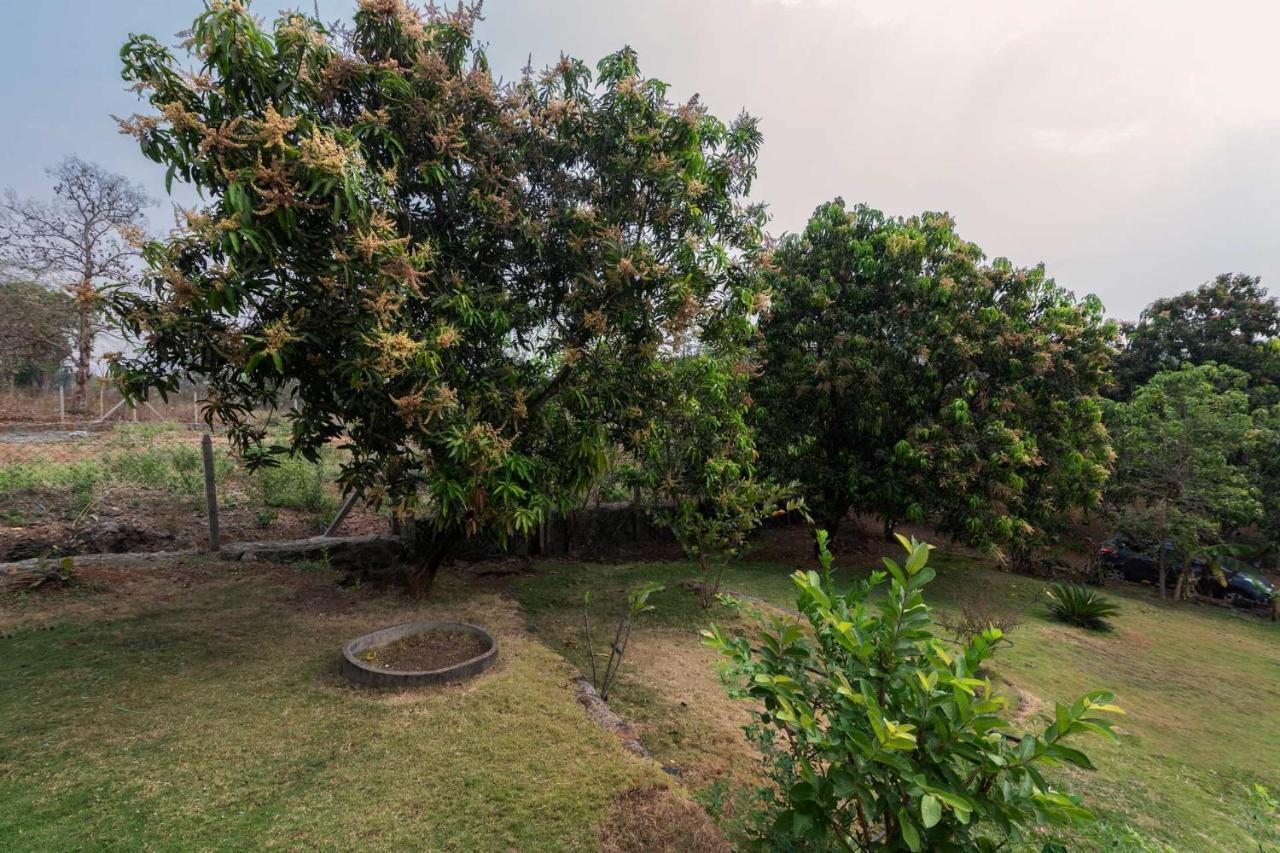 Aqua & Sage By Stayvista - Riverside Villa With Pool & Terrace Karjat Ngoại thất bức ảnh
