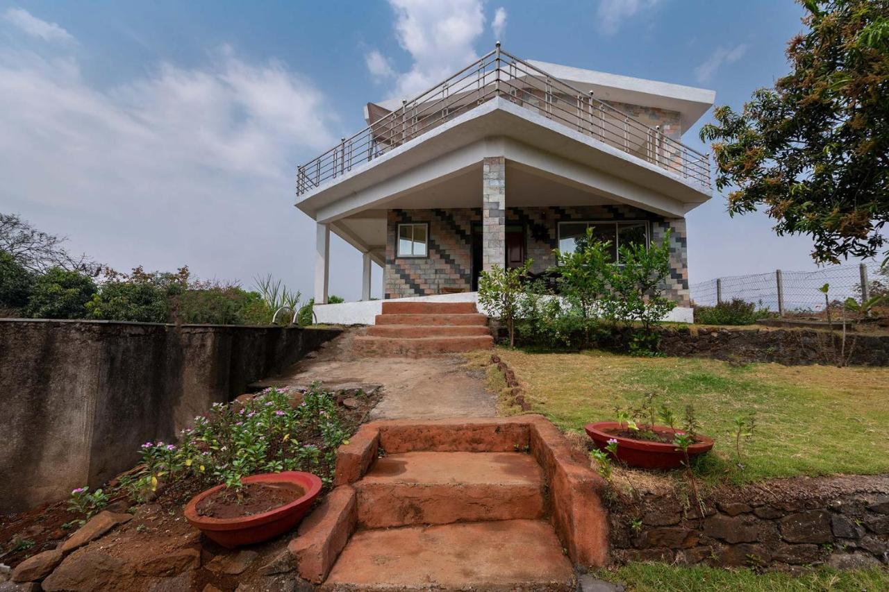 Aqua & Sage By Stayvista - Riverside Villa With Pool & Terrace Karjat Ngoại thất bức ảnh